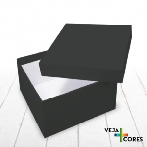 Caixa R�gida Tampa e Fundo. Revestimento em papel Color Plus - 15x15x8cm