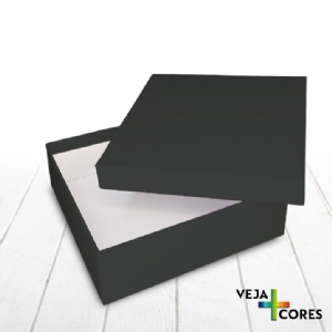 Caixa R�gida Tampa e Fundo. Revestimento em papel Color Plus - 20x20x6cm
