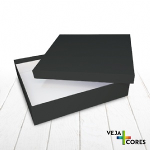 Caixa R�gida Tampa e Fundo. Revestimento em papel Color Plus - 30x30x6cm